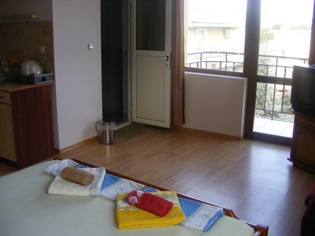 Guest House "Zora - Sarafovo" Μπουργκάς Εξωτερικό φωτογραφία