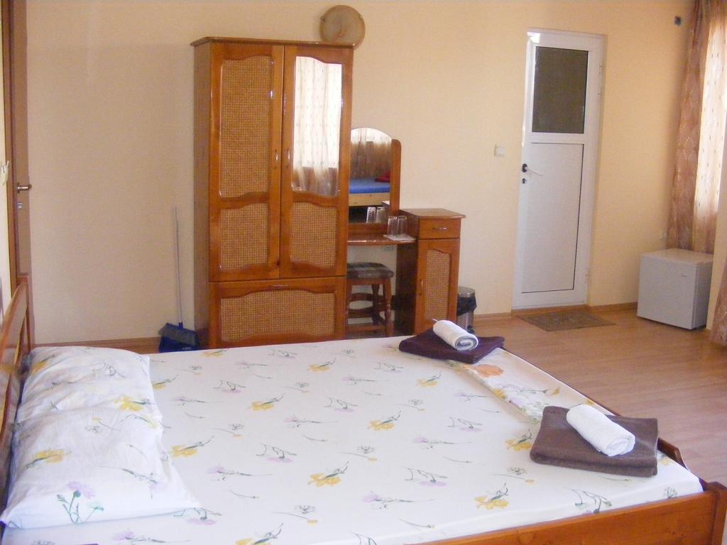 Guest House "Zora - Sarafovo" Μπουργκάς Εξωτερικό φωτογραφία