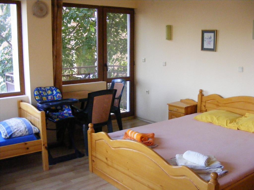 Guest House "Zora - Sarafovo" Μπουργκάς Εξωτερικό φωτογραφία